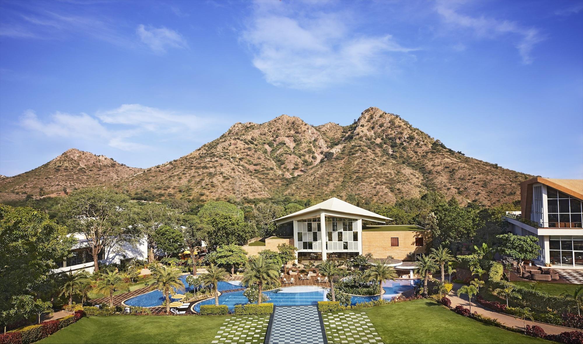 Taj Aravali Resort & Spa Udaipur Bagian luar foto