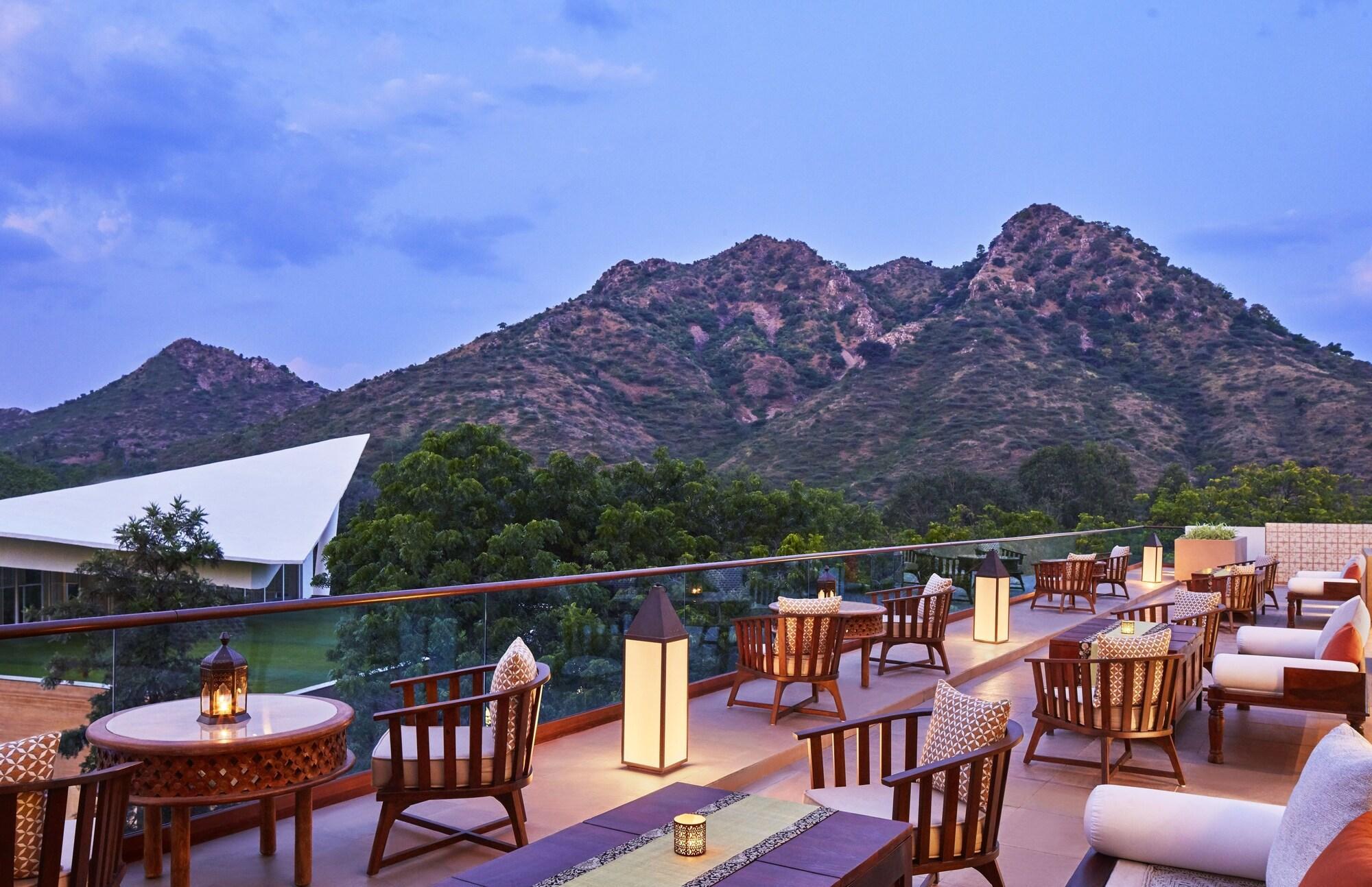 Taj Aravali Resort & Spa Udaipur Bagian luar foto